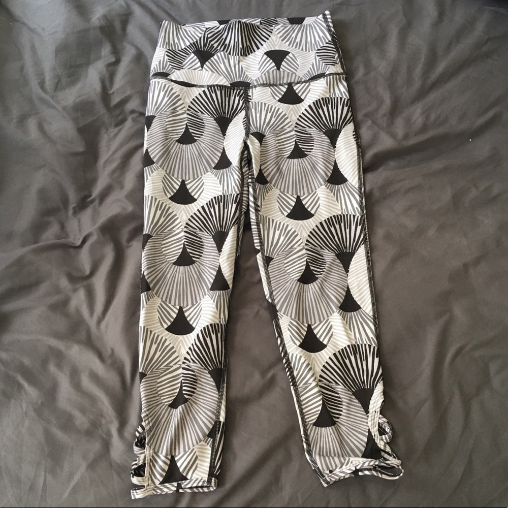 Aerie Move High Waisted Cropped Leggings